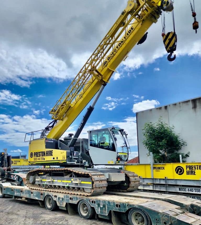 Crawler vs Rough Terrain Crane: Which One to Choose?