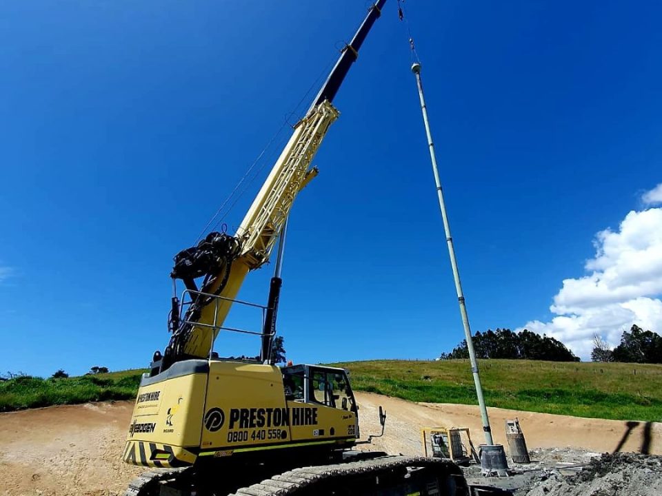 Telescopic Crawler Cranes